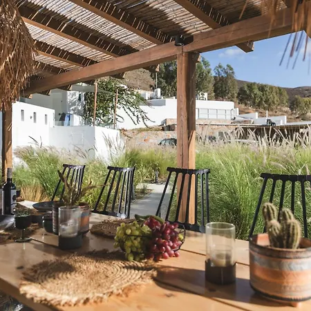 Harmony Luxury Naxos