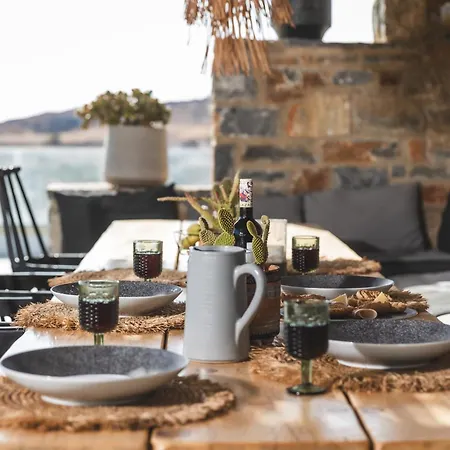 Harmony Luxury Naxos בית נופש *