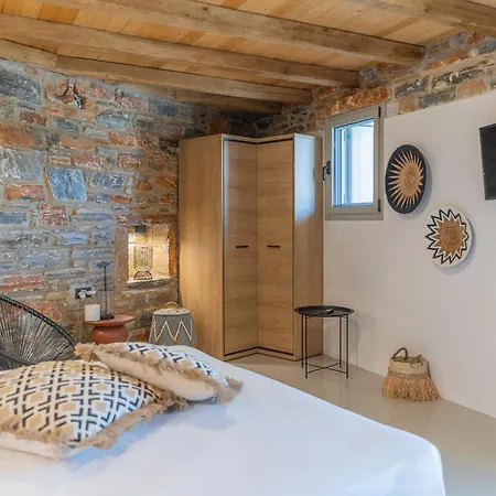 Harmony Luxury Naxos בית נופש *